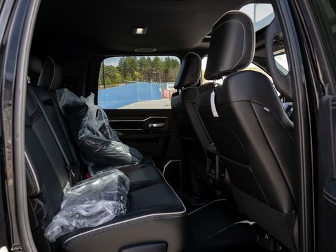 New 2026 RAM 2500 Laramie w/ Night Edition image 40