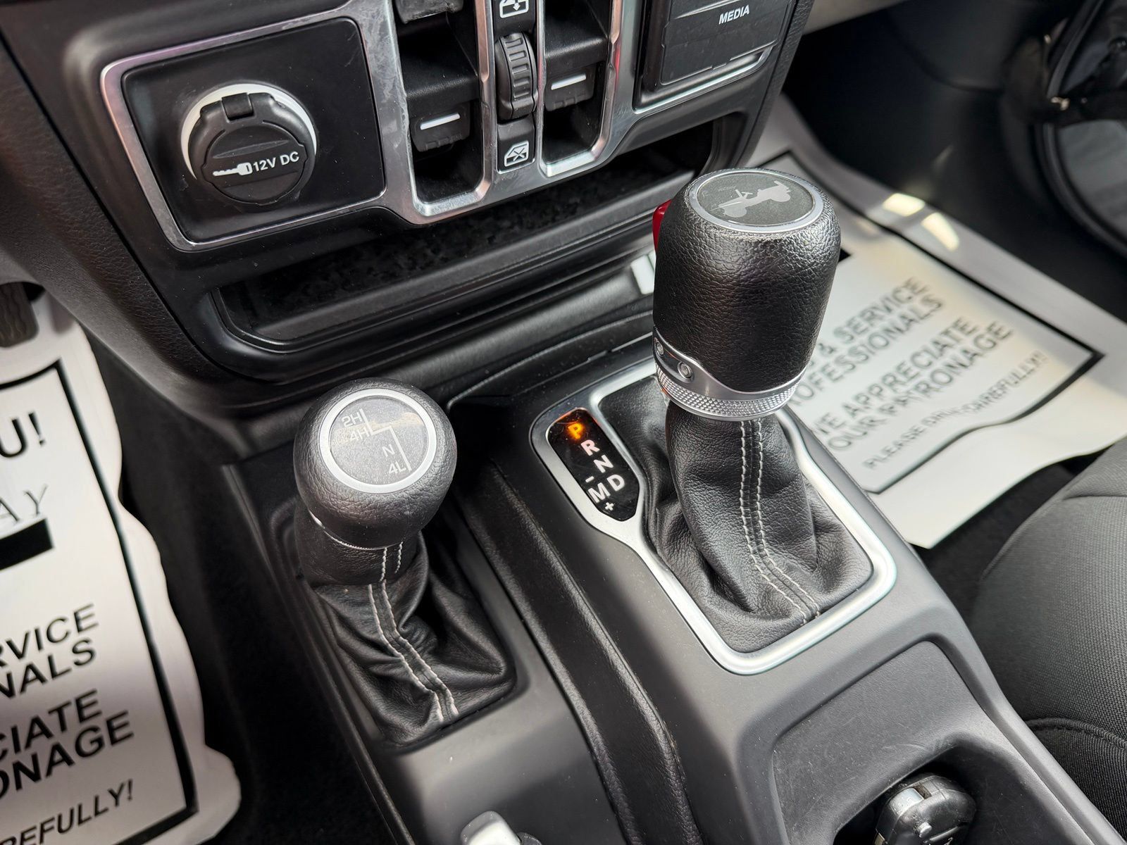 Used 2021 Jeep Wrangler Unlimited Sahara AWD/4WD image 21