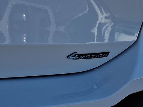 New 2026 Volkswagen Tiguan SE AWD/4WD image 6