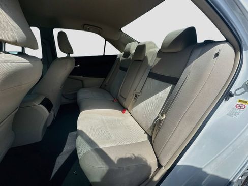Used 2013 Toyota Camry FWD image 23