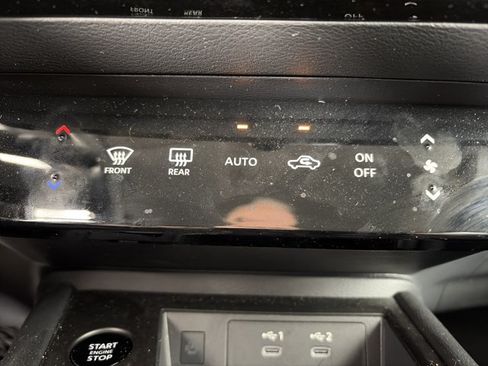 Certified 2025 Nissan Kicks SR AWD/4WD image 25