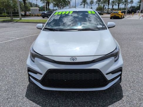 Certified 2025 Toyota Corolla SE FWD image 9