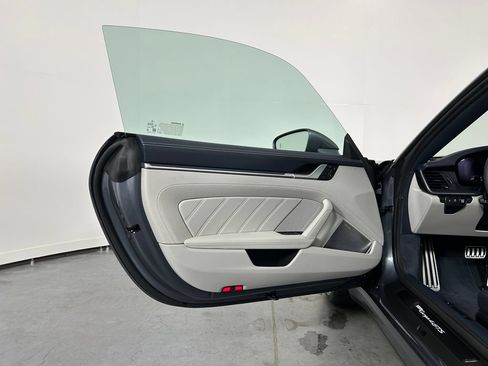 Certified 2026 Porsche 911 Targa 4 GTS AWD/4WD image 14