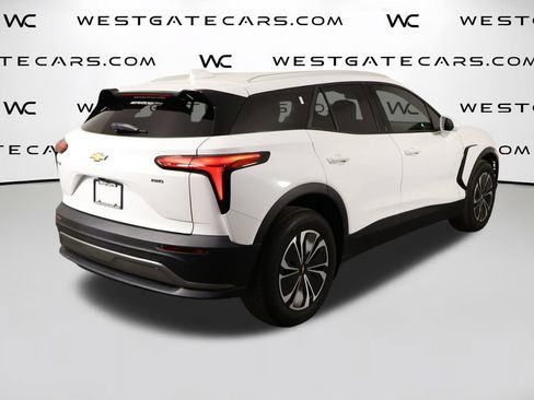 Used 2024 Chevrolet Blazer EV LT AWD/4WD image 47