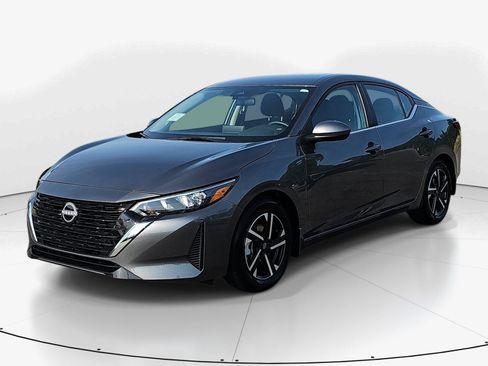 Used 2025 Nissan Sentra SV w/ All-Weather Package FWD image 8