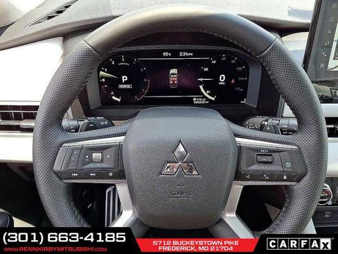 New 2025 Mitsubishi Outlander SEL image 15