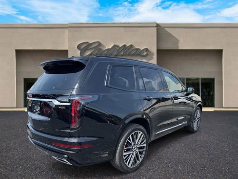 New 2025 Cadillac XT6 Sport w/ Technology Package image 3