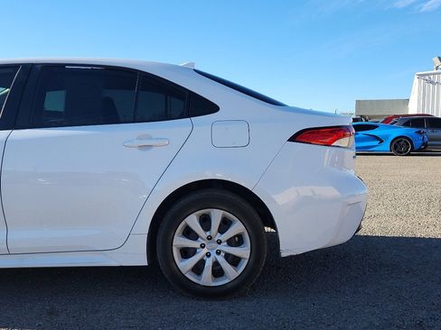 Used 2023 Toyota Corolla LE image 9