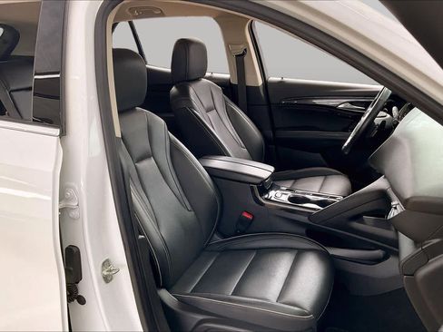 Used 2023 Buick Envision Essence FWD image 9