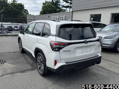 Used 2025 Subaru Forester Touring AWD/4WD image 7