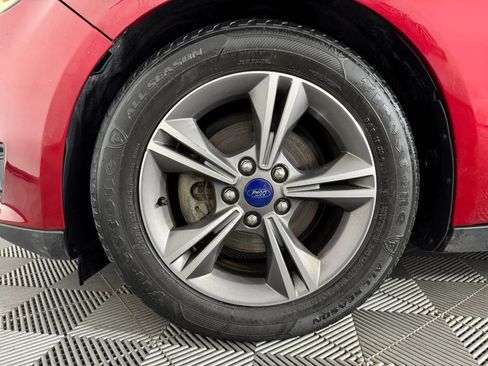 Used 2017 Ford Focus SE FWD image 38