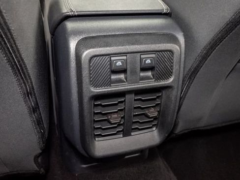 Used 2025 Ford Bronco 4-Door AWD/4WD image 25