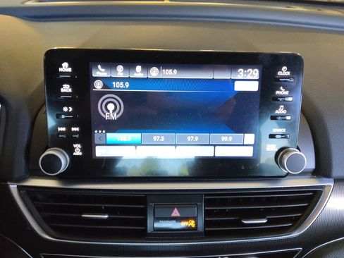 Used 2019 Honda Accord Sport image 25