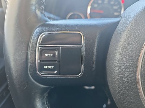 Used 2015 Jeep Wrangler Unlimited Sahara AWD/4WD image 15