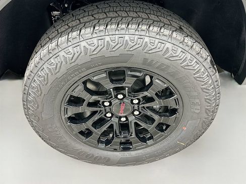 New 2026 GMC Canyon Elevation w/ Convenience Package RWD image 11