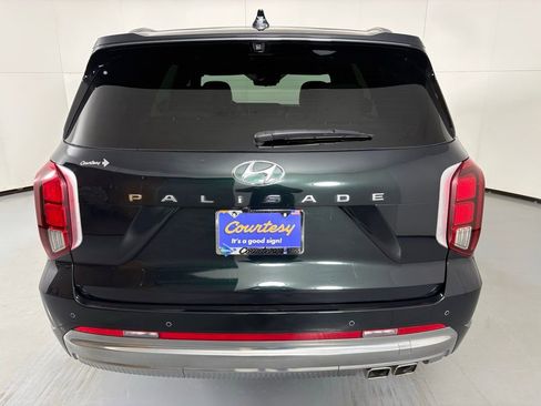 Used 2025 Hyundai Palisade Calligraphy FWD image 7