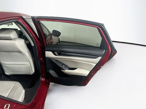 Used 2020 Honda Accord LX image 27