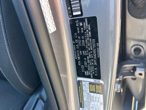 Used 2024 Kia Forte LXS FWD image 32