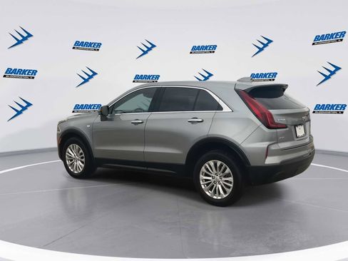 Certified 2024 Cadillac XT4 Luxury w/ Cold Weather Package image 6