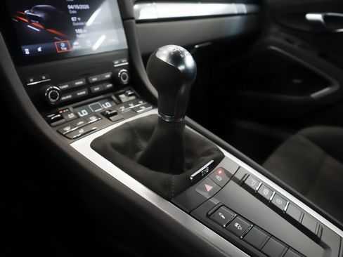 Certified 2025 Porsche 718 Cayman GTS image 17