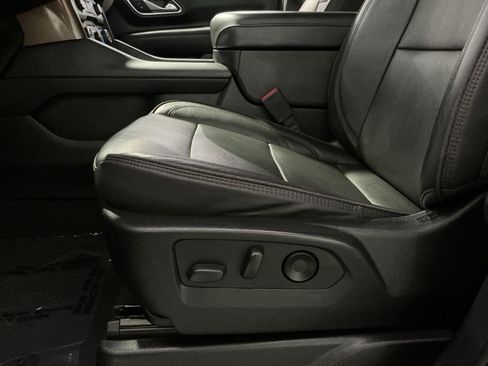 Used 2023 Chevrolet Tahoe High Country AWD/4WD image 15