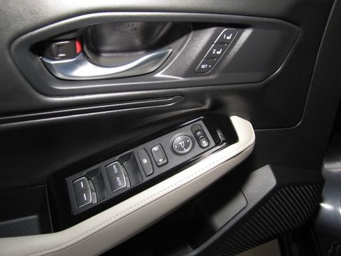 Certified 2025 Honda Accord Touring image 11