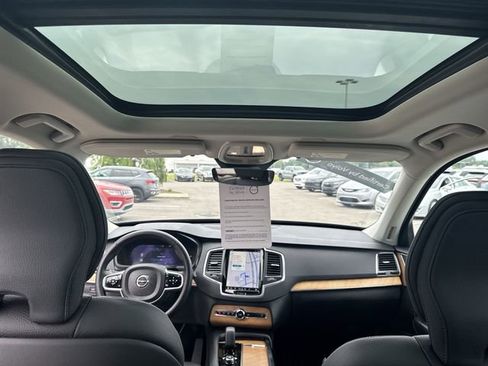 Used 2025 Volvo XC90 T8 Core w/ Protection Package Premier AWD/4WD image 21