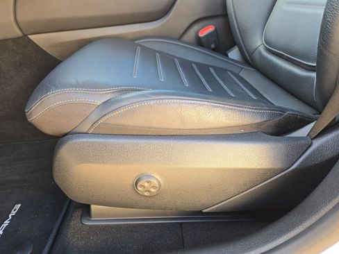 Used 2024 Mercedes-Benz GLC 43 AMG 4MATIC image 17