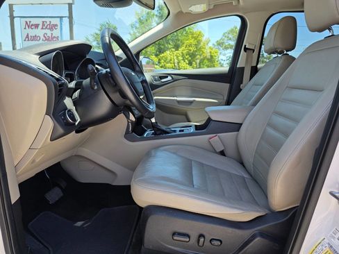 Used 2017 Ford Escape Titanium w/ Equipment Group 301A FWD image 9