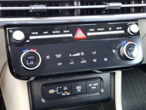 Certified 2025 Hyundai Tucson Blue AWD/4WD image 22