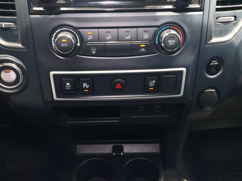 Used 2023 Nissan Titan S w/ S Utility Package RWD image 23