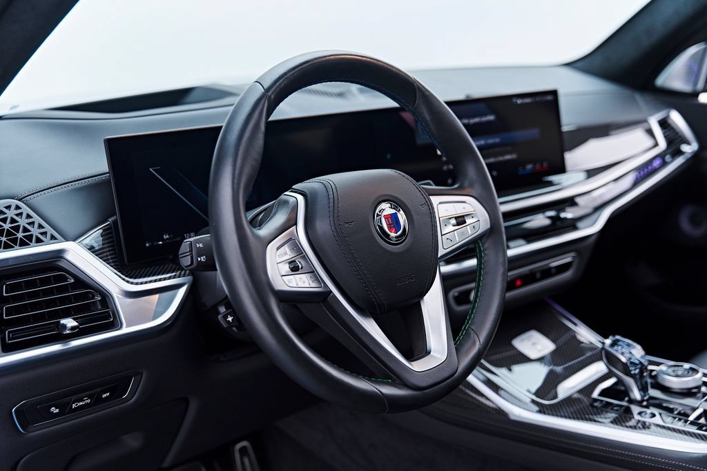 Used 2025 BMW ALPINA XB7 AWD/4WD image 47