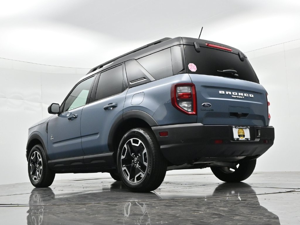 Certified 2024 Ford Bronco Sport Outer Banks w/ Tech Package AWD/4WD image 19