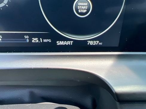 Certified 2025 Kia Seltos EX w/ EX Sunroof Package FWD image 13