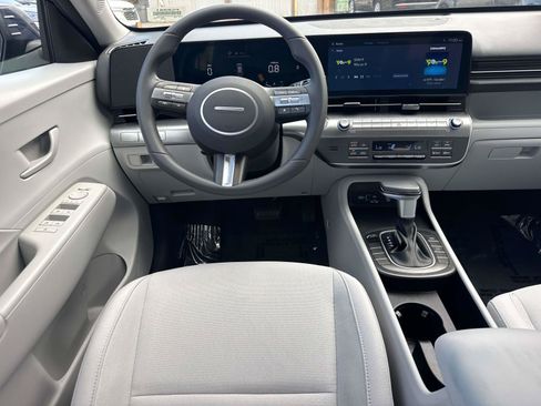 Used 2024 Hyundai Kona SEL FWD image 13