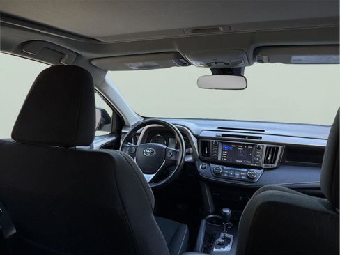 Used 2016 Toyota RAV4 XLE image 26