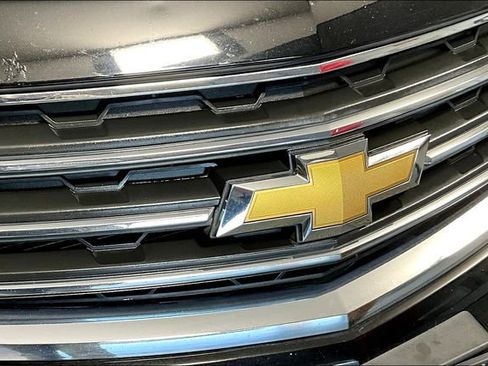 Used 2017 Chevrolet Traverse LT image 28