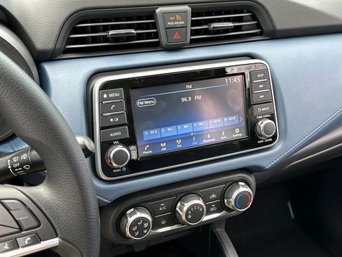 New 2025 Nissan Versa SV w/ Trunk Package FWD image 12