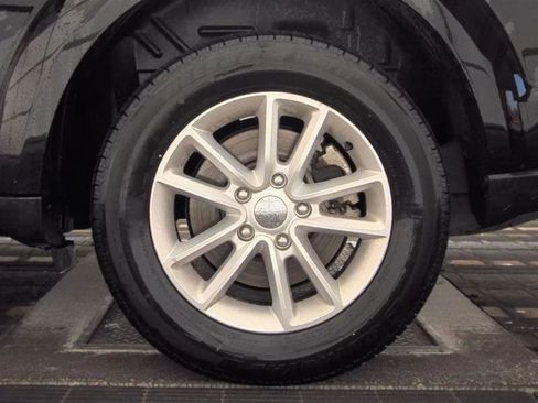 Used 2015 Dodge Journey SXT w/ Flexible Seating Group image 12