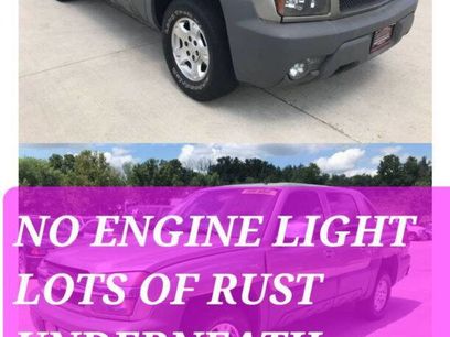 Used 2002 Chevrolet Avalanche 4x4 w/ Off-Road Suspension Pkg