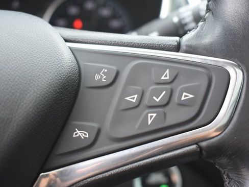 Used 2020 Chevrolet Equinox LT w/ Sport Edition FWD image 22