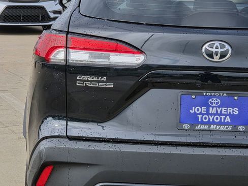 Used 2025 Toyota Corolla Cross L FWD image 10