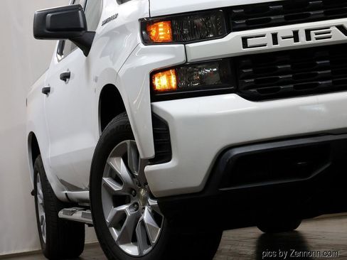 Used 2021 Chevrolet Silverado 1500 Custom image 4