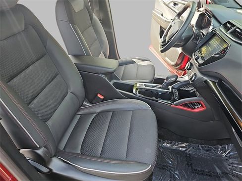 Certified 2023 Chevrolet TrailBlazer RS w/ Convenience Package image 10