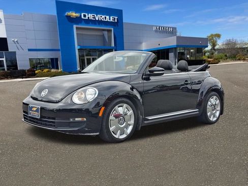 Used 2013 Volkswagen Beetle 2.5 FWD image 32