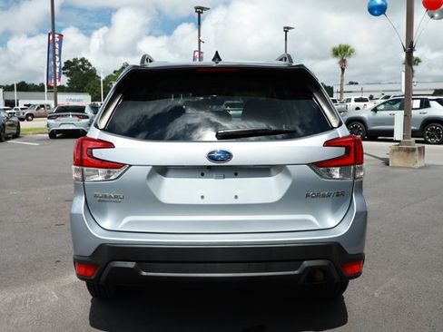 Used 2024 Subaru Forester Premium AWD/4WD image 7