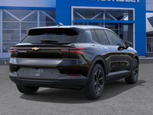 New 2026 Chevrolet Equinox EV LT image 4