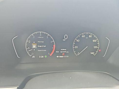 Used 2025 Honda Pilot Touring image 10