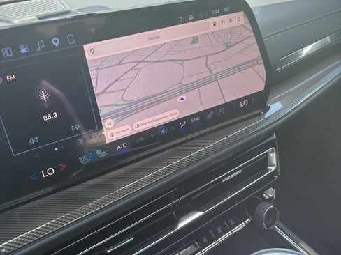 Certified 2025 Chevrolet Traverse High Country image 12