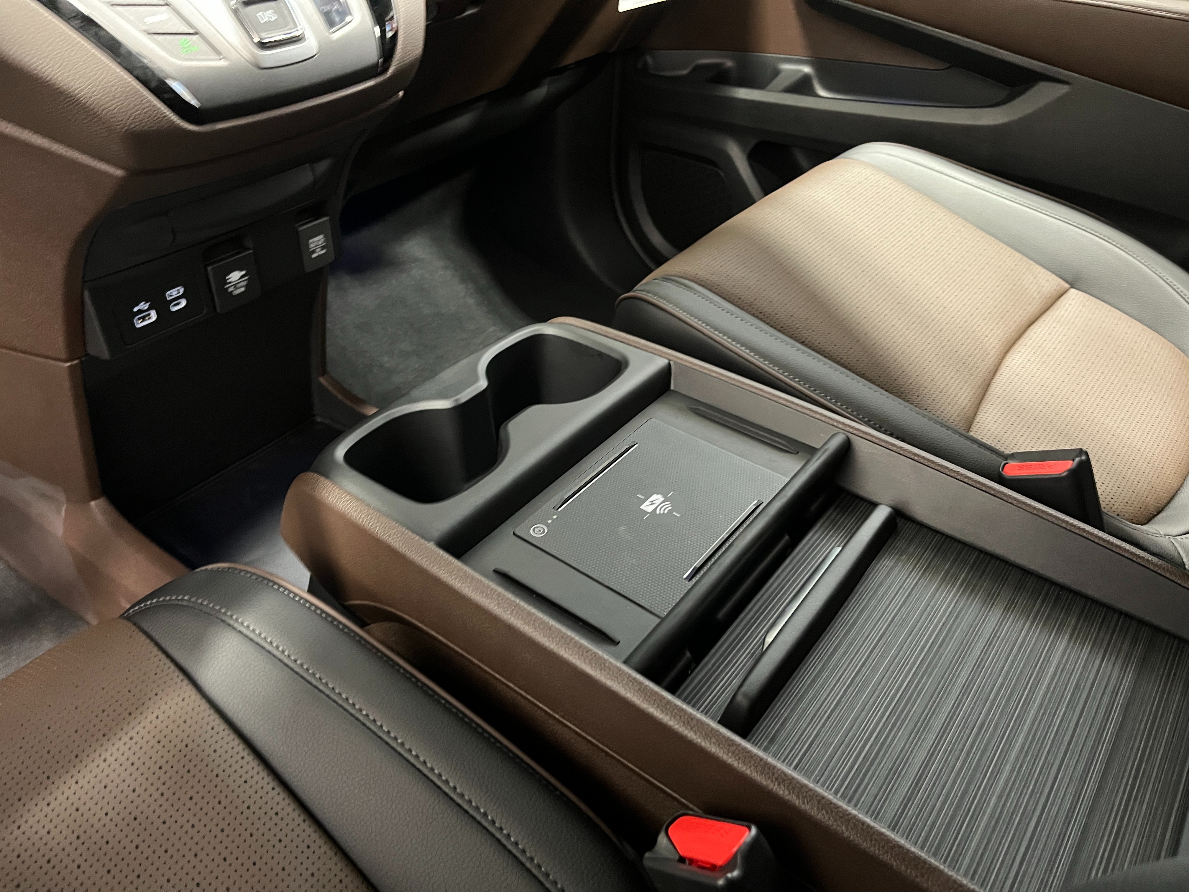 New 2027 Honda Odyssey Elite image 17